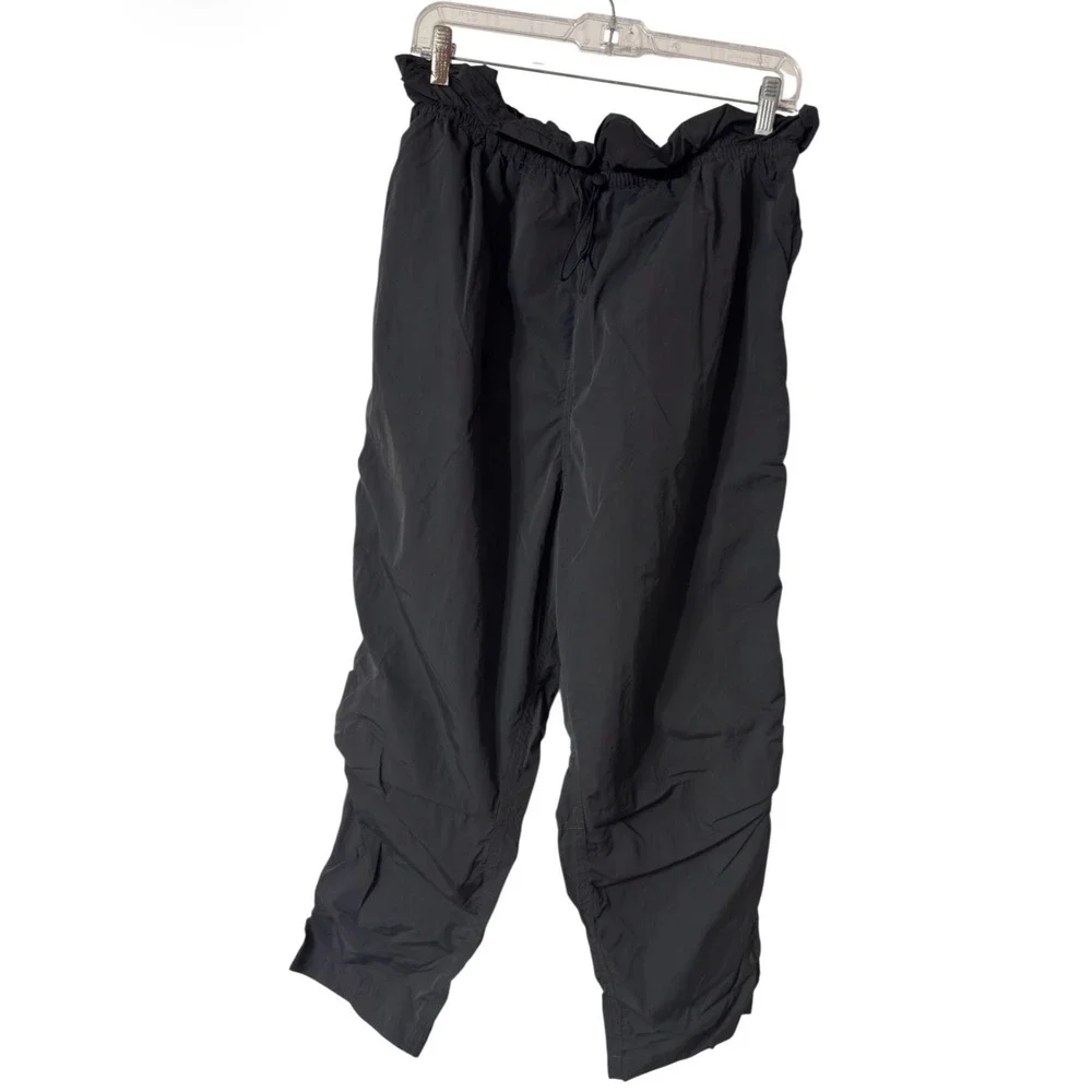 Lululemon‎ Lab Black Paperbag Waist Track Pants Nylon Tapered Athletic Womens 10